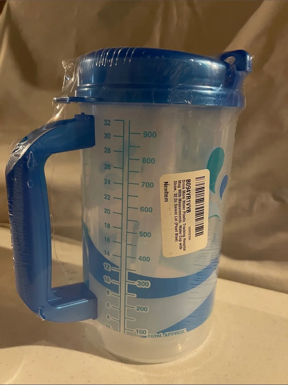 Drink More Water plastic cup with straw & measurements